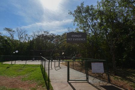 Casa de condomínio para alugar com 108m², 3 quartos e 2 vagas Casa de condomínio para alugar com 108m², 3 quartos e 2 vagasÁrea comum - Espaço Pet