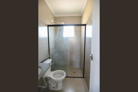 Casa de condomínio para alugar com 108m², 3 quartos e 2 vagas Casa de condomínio para alugar com 108m², 3 quartos e 2 vagasBanheiro da Suíte