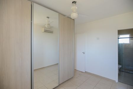 Casa de condomínio para alugar com 108m², 3 quartos e 2 vagas Casa de condomínio para alugar com 108m², 3 quartos e 2 vagas Suíte