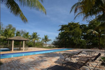 Casa de condomínio para alugar com 108m², 3 quartos e 2 vagas Casa de condomínio para alugar com 108m², 3 quartos e 2 vagasÁrea comum - Piscina