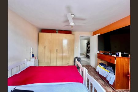 Casa à venda com 295m², 4 quartos e 3 vagas Casa à venda com 295m², 4 quartos e 3 vagasQuarto 3