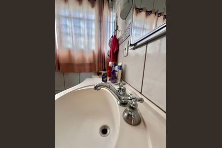 Casa à venda com 295m², 4 quartos e 3 vagas Casa à venda com 295m², 4 quartos e 3 vagasBanheiro 1