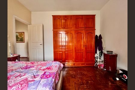 Casa à venda com 295m², 4 quartos e 3 vagas Casa à venda com 295m², 4 quartos e 3 vagasQuarto 2