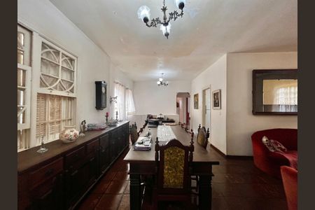 Casa à venda com 295m², 4 quartos e 3 vagas Casa à venda com 295m², 4 quartos e 3 vagasSala de Jantar
