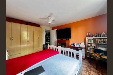 Casa à venda com 295m², 4 quartos e 3 vagas Casa à venda com 295m², 4 quartos e 3 vagasQuarto 3