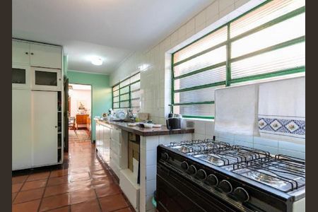 Casa à venda com 250m², 3 quartos e 4 vagas