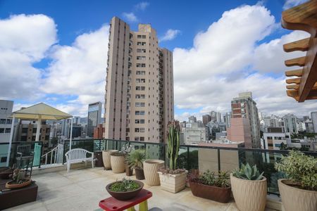 Apartamento à venda com 200m², 4 quartos e 1 vaga Apartamento à venda com 200m², 4 quartos e 1 vagaTerraço