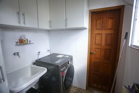 Apartamento à venda com 200m², 4 quartos e 1 vaga Apartamento à venda com 200m², 4 quartos e 1 vagaÁrea de Serviço