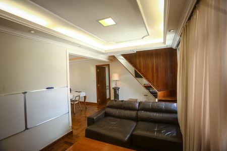 Apartamento à venda com 200m², 4 quartos e 1 vaga Apartamento à venda com 200m², 4 quartos e 1 vagaSala