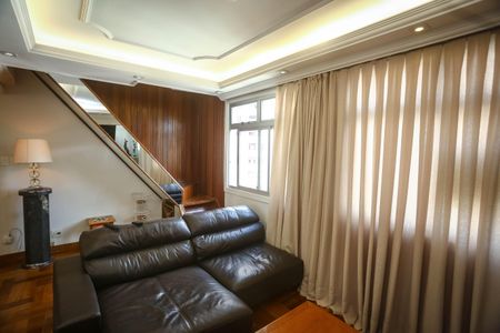 Apartamento à venda com 200m², 4 quartos e 1 vaga Apartamento à venda com 200m², 4 quartos e 1 vagaSala