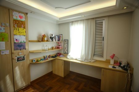 Apartamento à venda com 200m², 4 quartos e 1 vaga Apartamento à venda com 200m², 4 quartos e 1 vagaQuarto