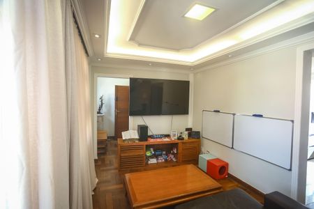 Apartamento à venda com 200m², 4 quartos e 1 vaga Apartamento à venda com 200m², 4 quartos e 1 vagaSala