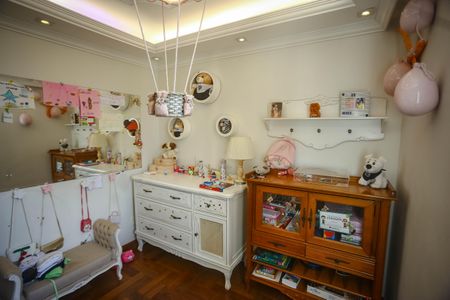 Apartamento à venda com 200m², 4 quartos e 1 vaga Apartamento à venda com 200m², 4 quartos e 1 vagaQuarto 2