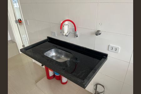 Casa à venda com 240m², 5 quartos e 2 vagas Casa à venda com 240m², 5 quartos e 2 vagasCozinha