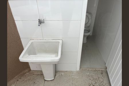 Casa à venda com 240m², 5 quartos e 2 vagas Casa à venda com 240m², 5 quartos e 2 vagasÁrea de Serviço