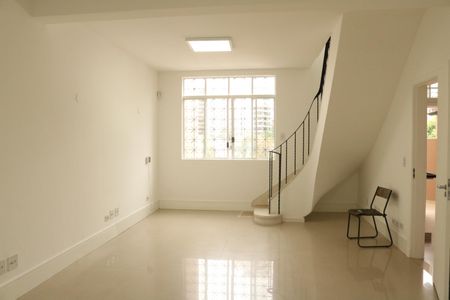 Sala de casa à venda com 5 quartos, 240m² em Perdizes, São Paulo