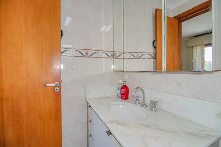 Apartamento à venda com 265m², 3 quartos e 3 vagasBanheiro da Suíte