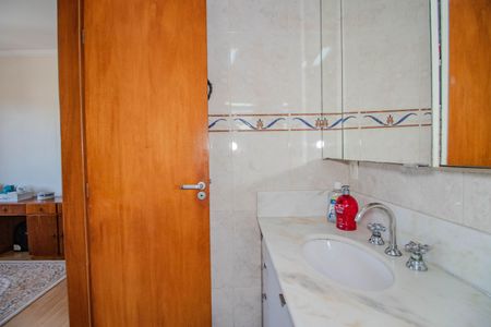 Apartamento à venda com 265m², 3 quartos e 3 vagasBanheiro da Suíte