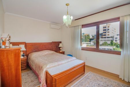 Apartamento à venda com 265m², 3 quartos e 3 vagasSuíte