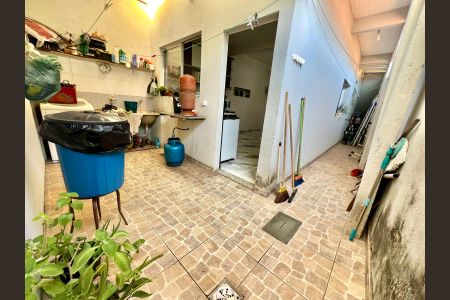 Casa à venda com 120m², 3 quartos e 1 vagaÁrea de Serviço