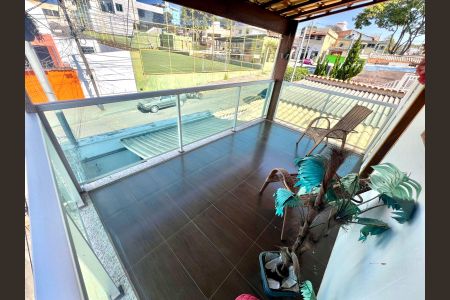 Casa à venda com 120m², 3 quartos e 1 vagaQuarto 3 - Varanda