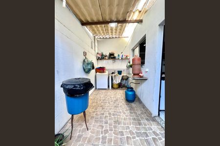 Casa à venda com 120m², 3 quartos e 1 vagaÁrea de Serviço