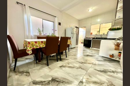 Casa à venda com 120m², 3 quartos e 1 vagaCozinha