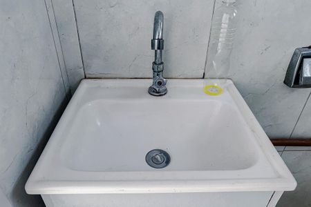 Casa para alugar com 36m², 1 quarto e 1 vagaBanheiro