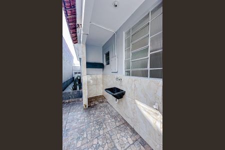 Casa para alugar com 36m², 1 quarto e 1 vagaÁrea de Serviço