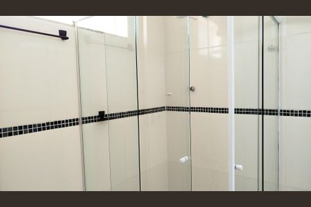 Casa para alugar com 300m², 3 quartos e 6 vagasBanheiro da suite 2