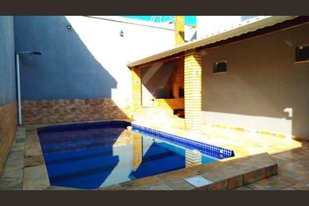 Casa para alugar com 300m², 3 quartos e 6 vagasPiscina