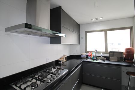Apartamento à venda com 210m², 4 quartos e 3 vagasCozinha