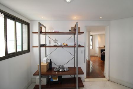 Apartamento à venda com 210m², 4 quartos e 3 vagasCozinha