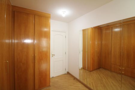 Apartamento à venda com 210m², 4 quartos e 3 vagasSuíte 1