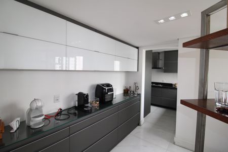 Apartamento à venda com 210m², 4 quartos e 3 vagasCozinha