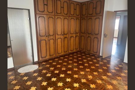 Casa à venda com 200m², 4 quartos e 3 vagas