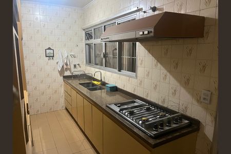 Casa à venda com 200m², 4 quartos e 3 vagas