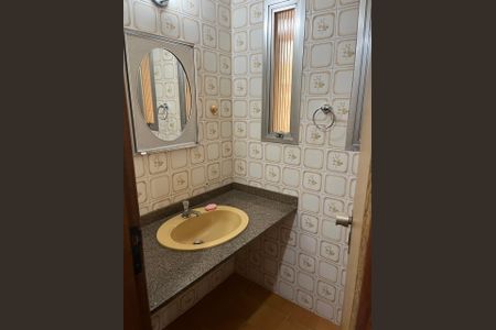 Casa à venda com 200m², 4 quartos e 3 vagas