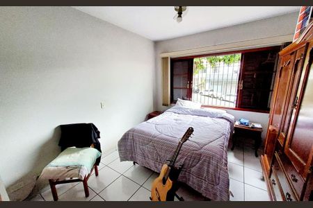 Casa à venda com 500m², 2 quartos e 2 vagasQuarto