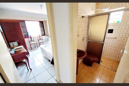 Casa à venda com 500m², 2 quartos e 2 vagasQuarto