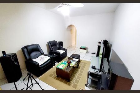 Casa à venda com 500m², 2 quartos e 2 vagasSala