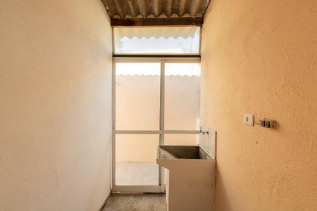 Casa para alugar com 60m², 2 quartos e sem vaga Casa para alugar com 60m², 2 quartos e sem vagaÁrea de Serviço