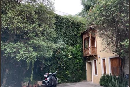 Casa à venda com 300m², 5 quartos e 2 vagas Casa à venda com 300m², 5 quartos e 2 vagasFoto 21