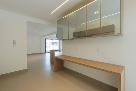 Casa para alugar com 208m², 3 quartos e 2 vagasCozinha