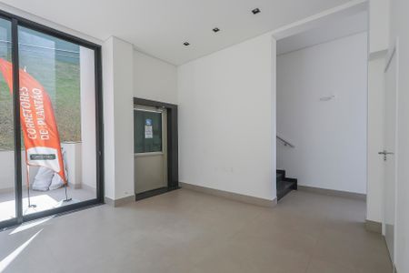 Casa para alugar com 208m², 3 quartos e 2 vagasÁrea comum - Salão de festas