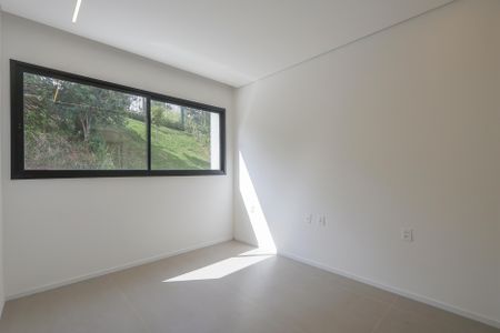 Casa para alugar com 208m², 3 quartos e 2 vagasSuíte 1