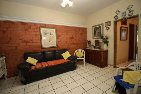 Casa à venda com 357m², 3 quartos e 1 vagaSala