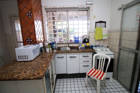 Casa à venda com 357m², 3 quartos e 1 vagaCozinha