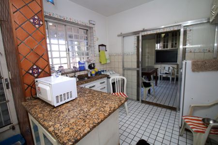 Casa à venda com 357m², 3 quartos e 1 vagaCozinha