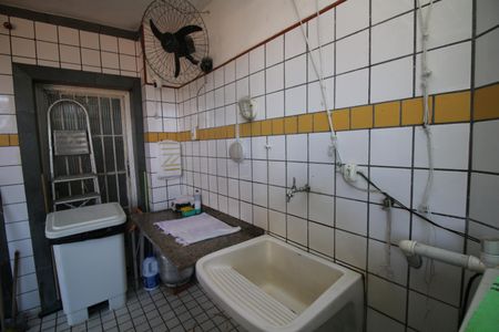 Casa à venda com 357m², 3 quartos e 1 vagaÁrea de Serviço